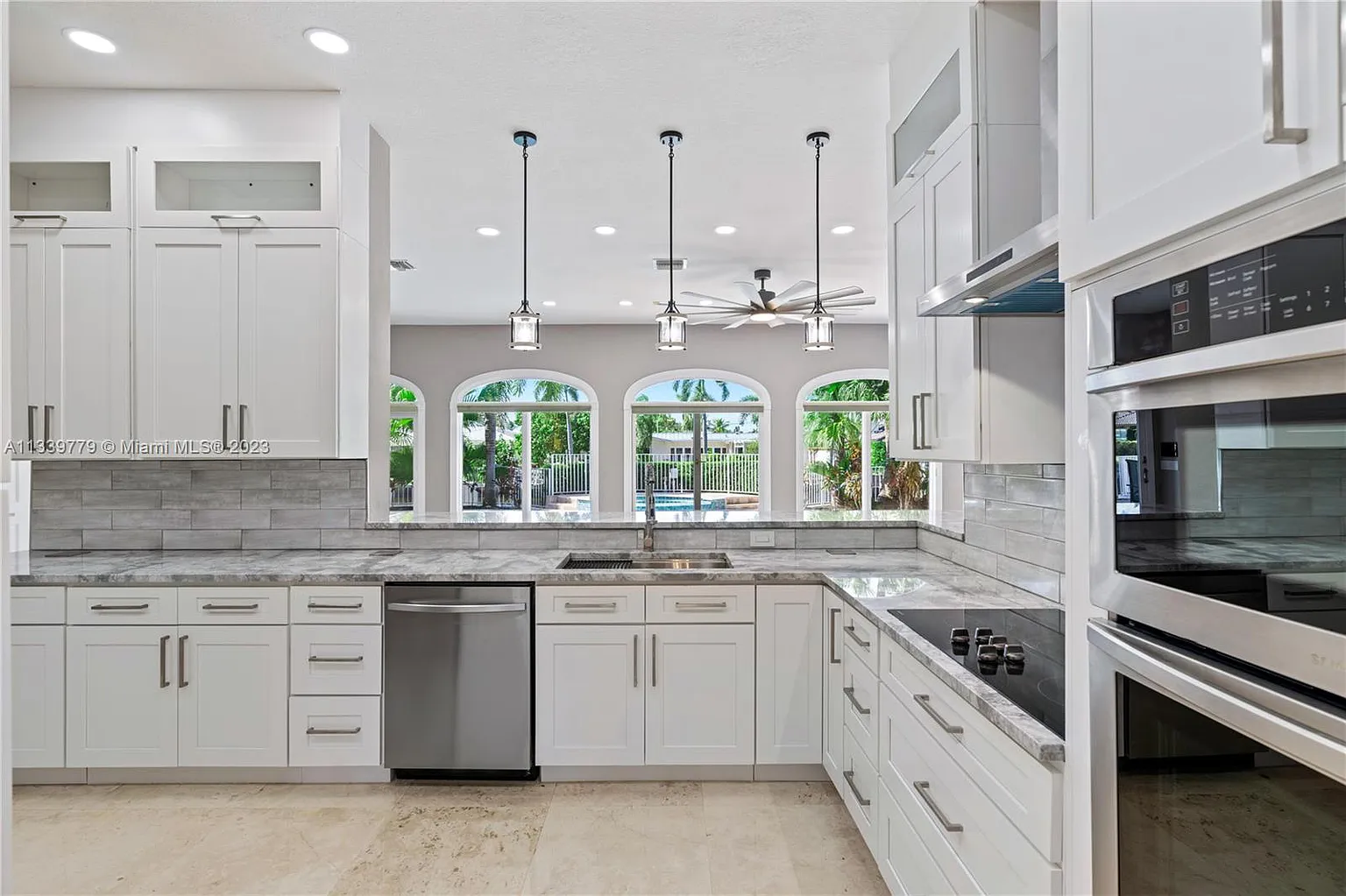 Tailored high end kitchen for an investment property in lighthouse point